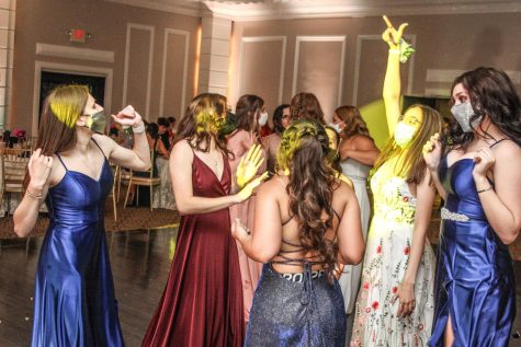 Del Vals 2021 Prom was a return to normal, but this years will be maskless.