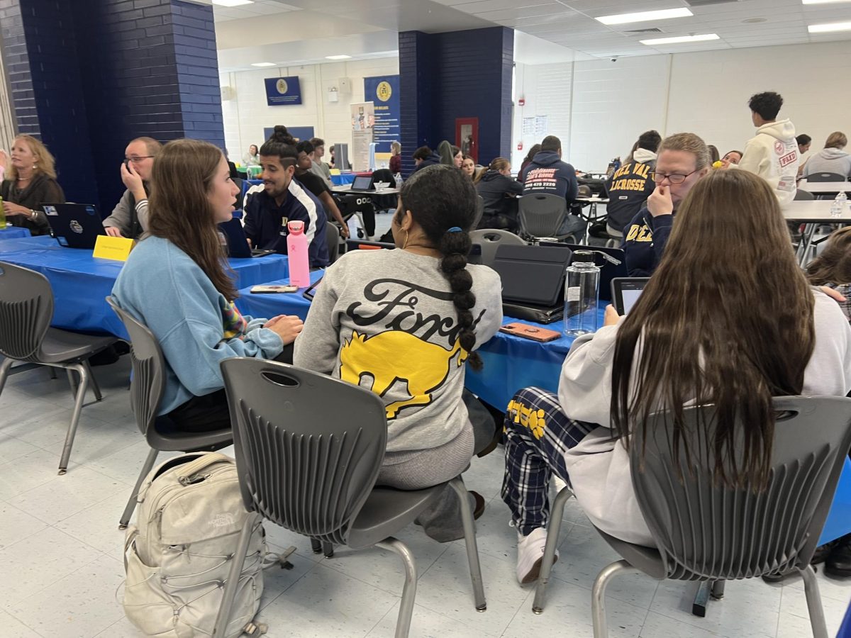 Since college application deadlines are right around the corner, Del Val’s english teachers set up a table. Students had the opportunity to sit one on one with these teacher, to improve their essays/applications. 