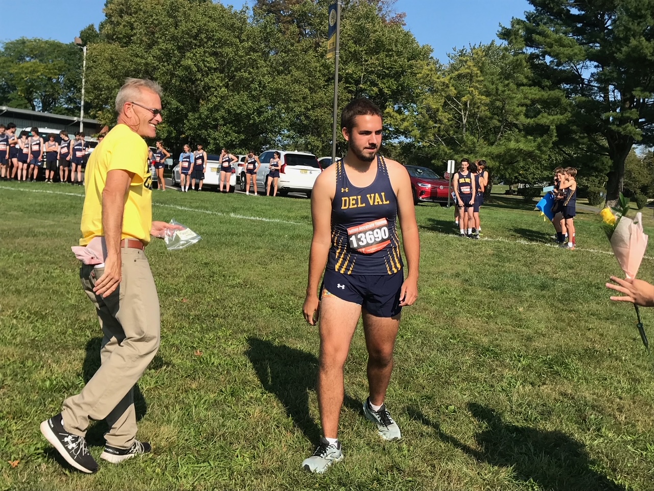 Del Val’s runners take off on Senior Night