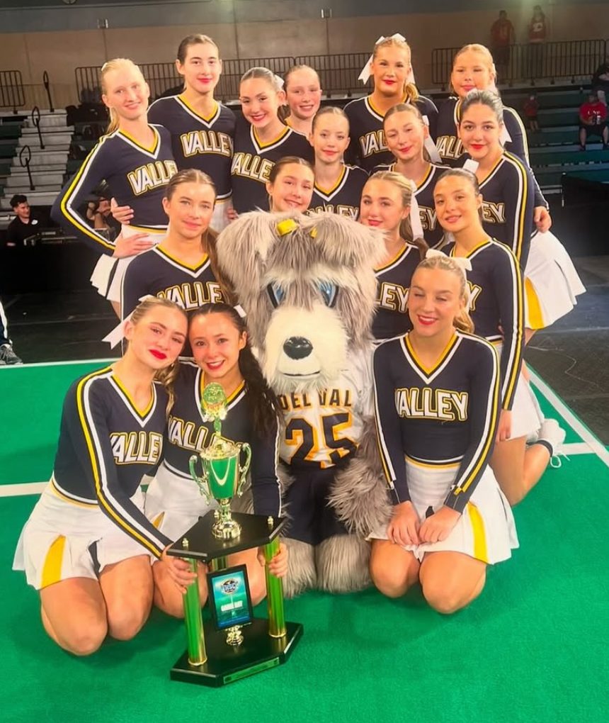 Del Val travels to Florida for cheerleading nationals