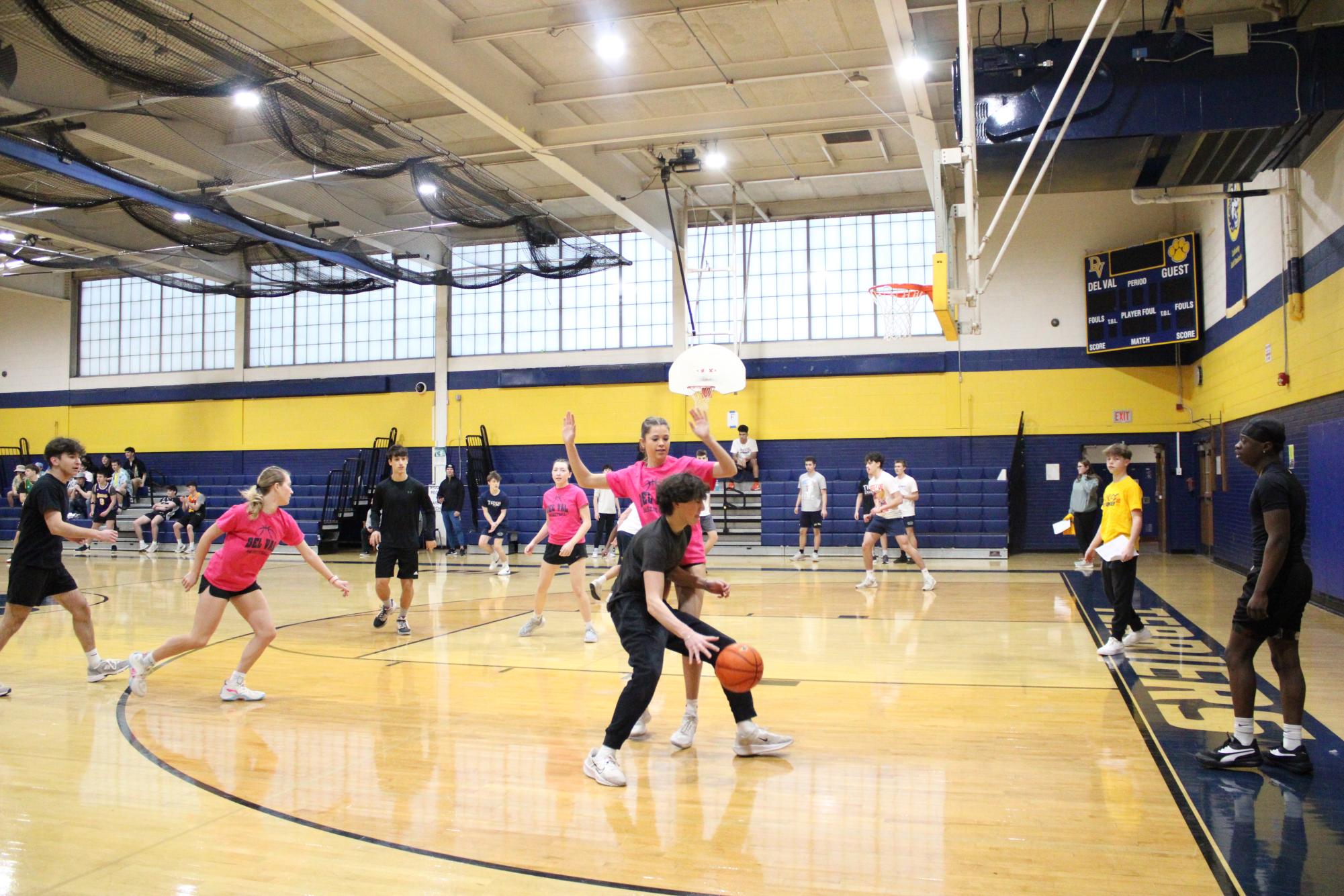 Del Val students slam dunk hunger