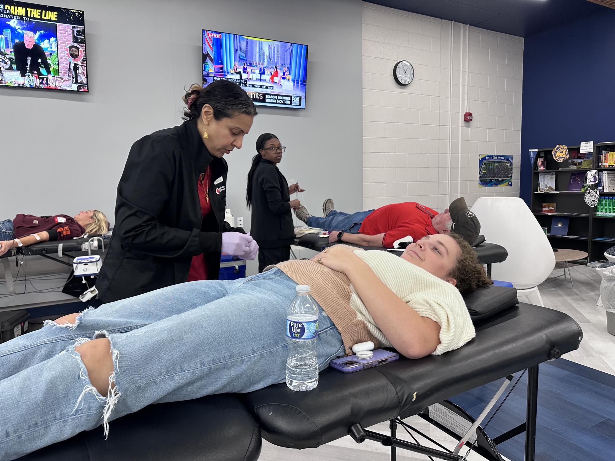 Delphi editor, Ella Genovese, donates her blood at the NHS blood donation in the Commons.