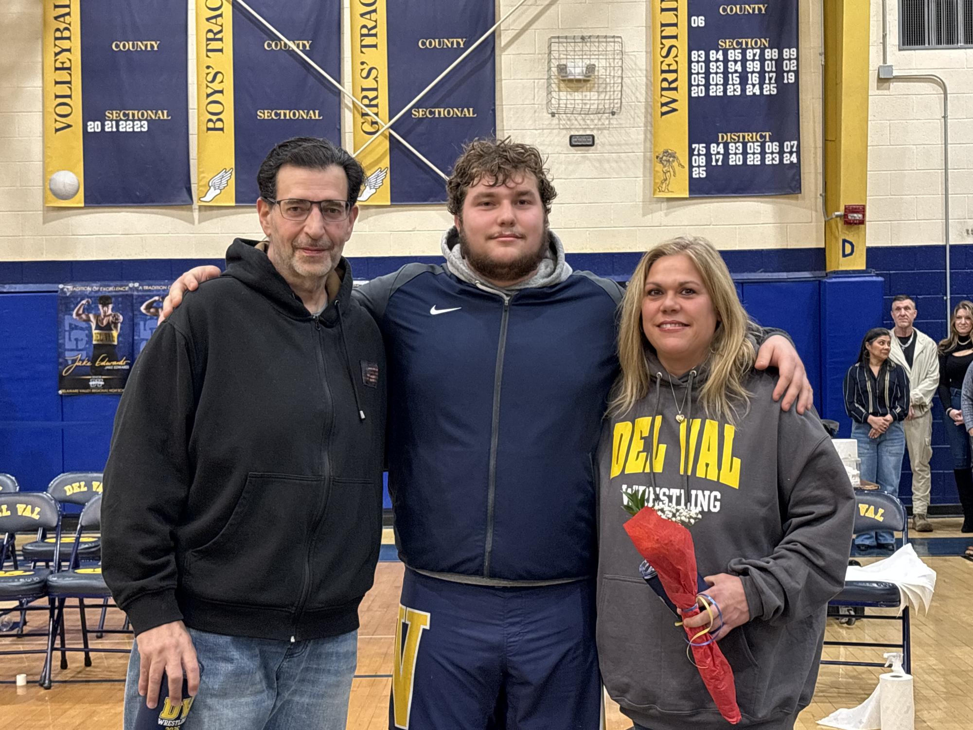 Del Val wrestling team celebrates 2025-26 seniors