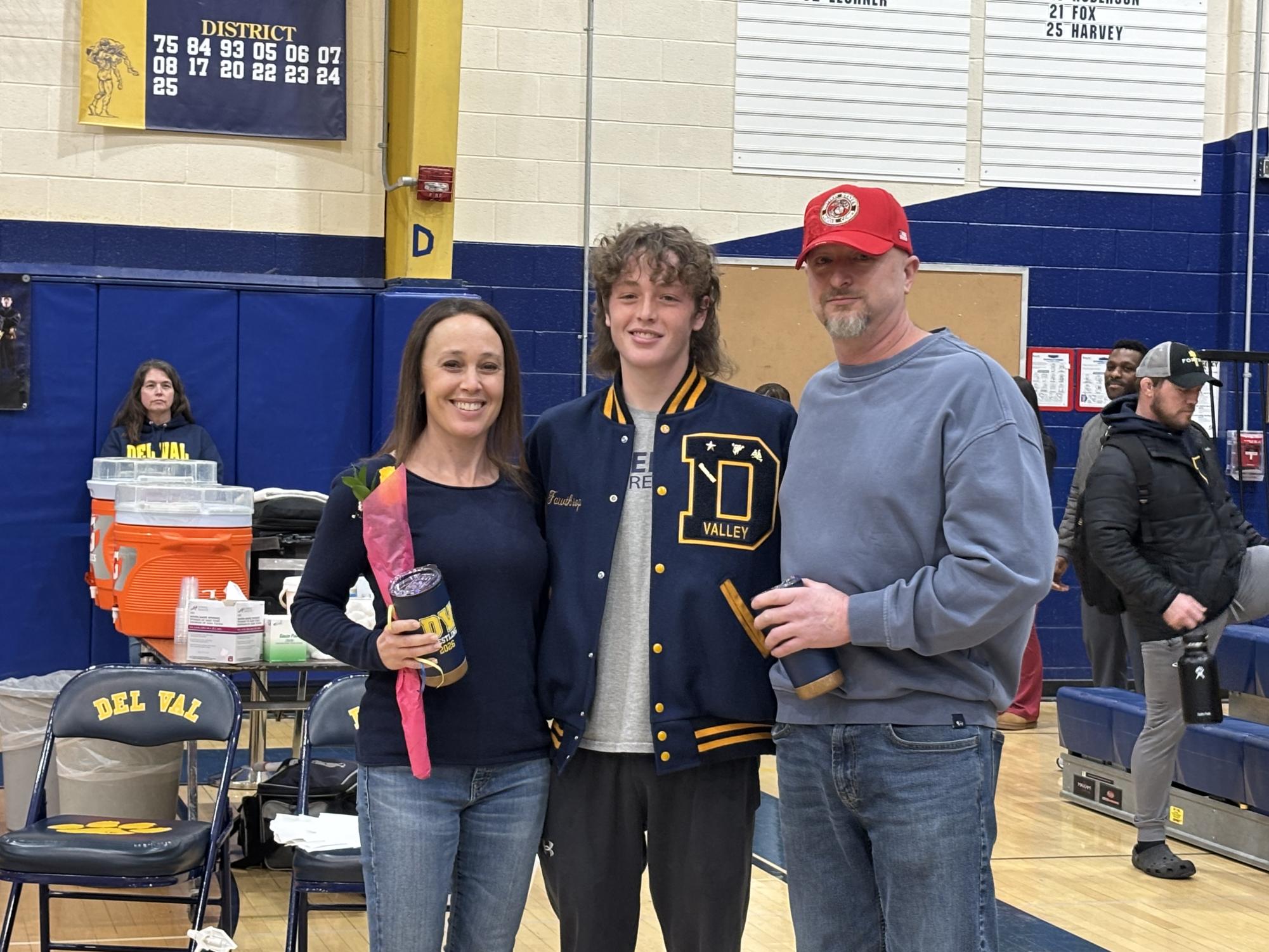 Del Val wrestling team celebrates 2025-26 seniors