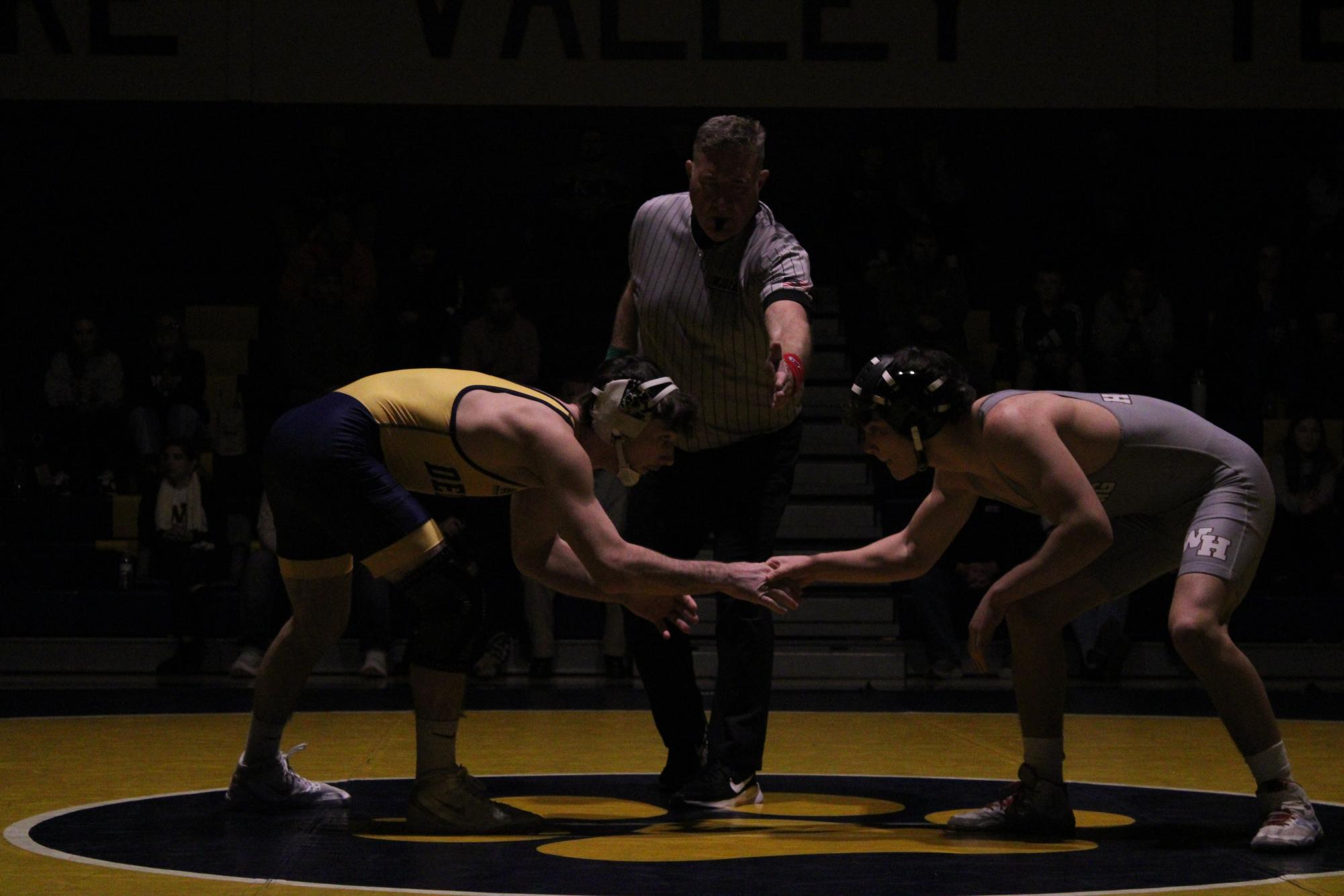 Del Val Wrestling finishes record-breaking regular season