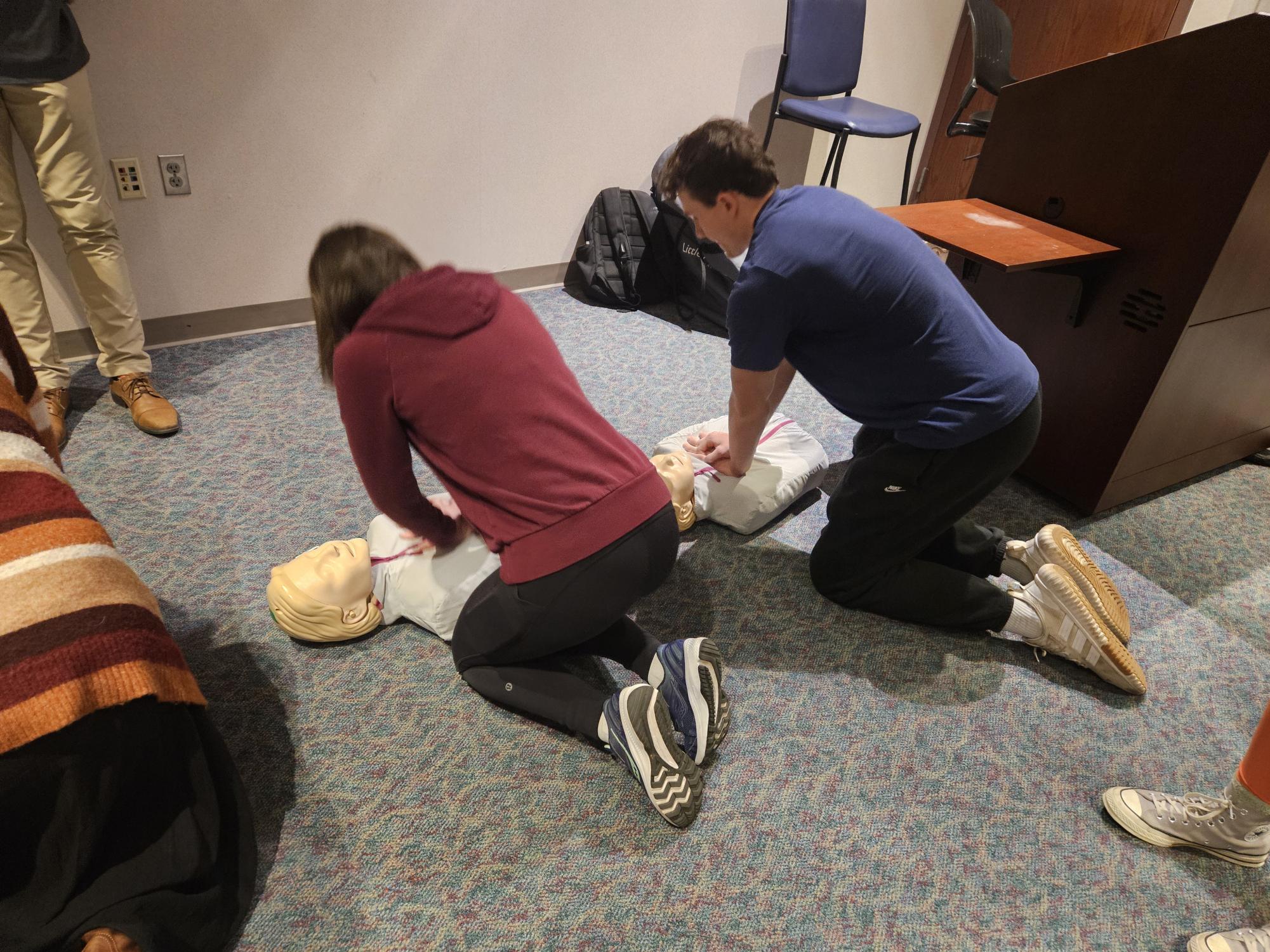 Biomedical Academy students participate in St. Luke’s hands-on day