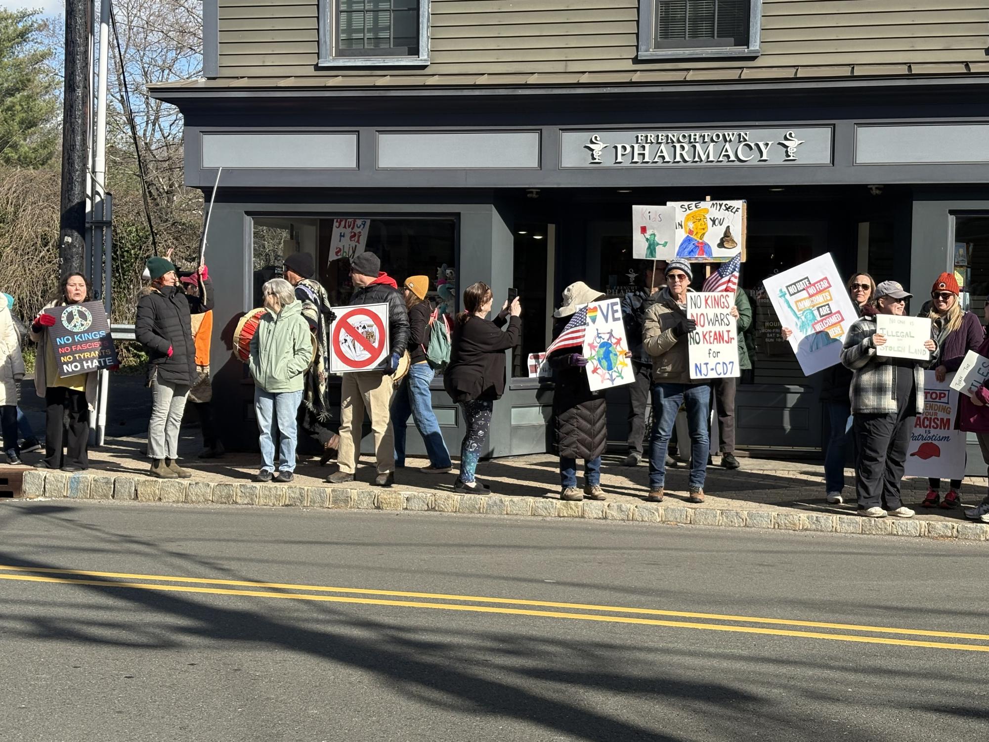 Freshman reporter Amelia Carpenter visited two No Kings protests on Saturday, March 28. While on site, Carpenter spoke with the organizers of the events to learn more about their cause.