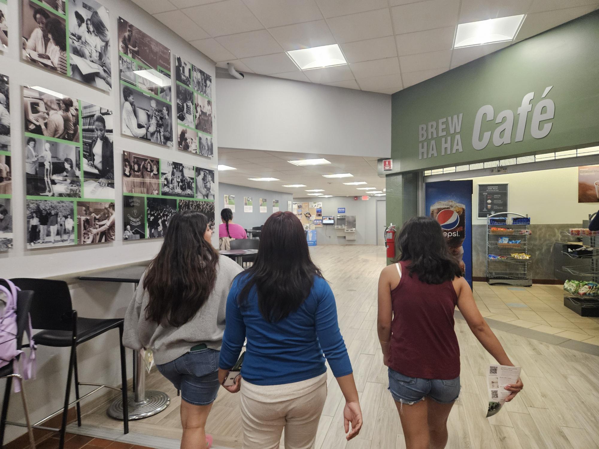 Slideshow: RVCC introduces Latino students to college process