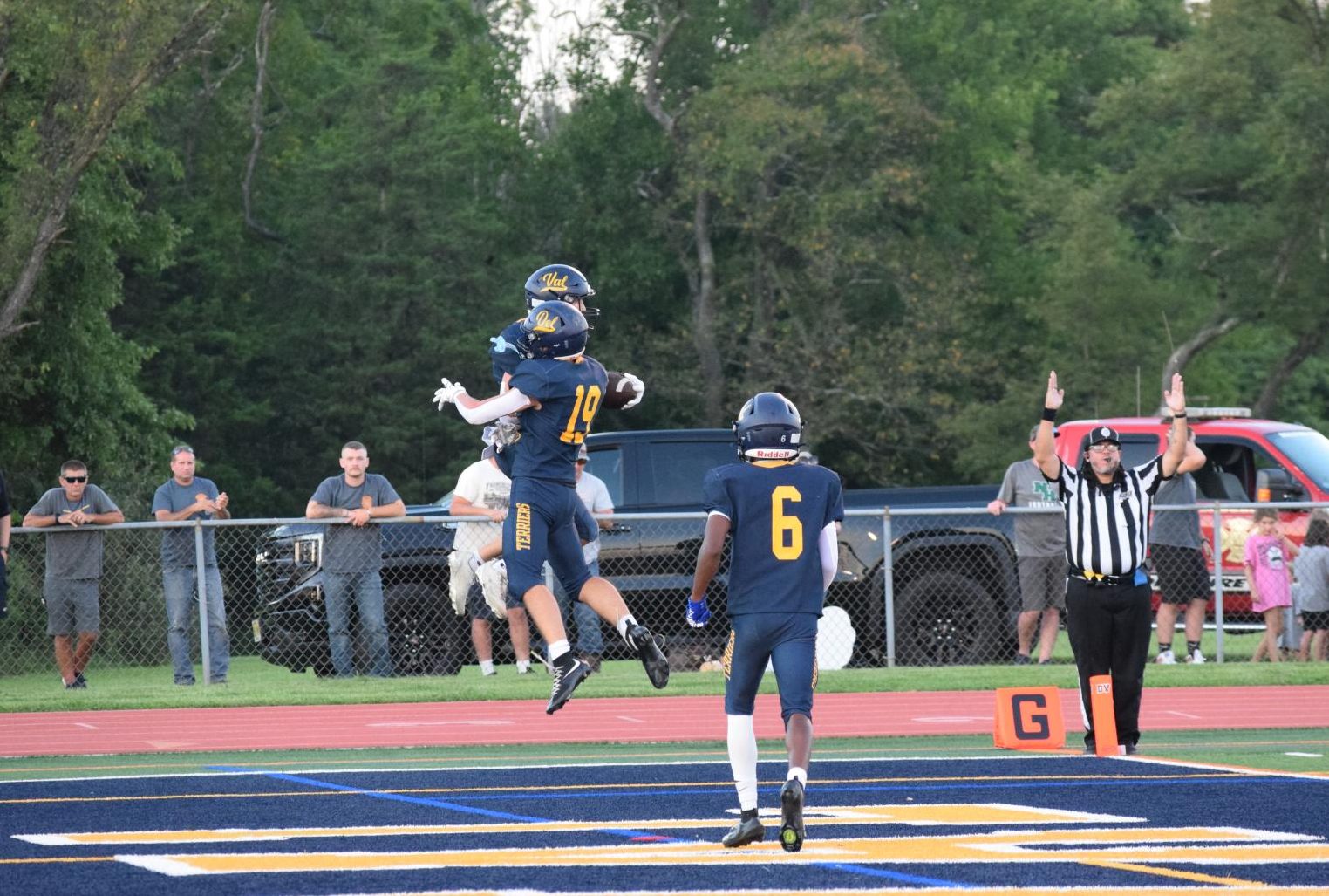 Kraucheunas, Terriers shine under opening night lights