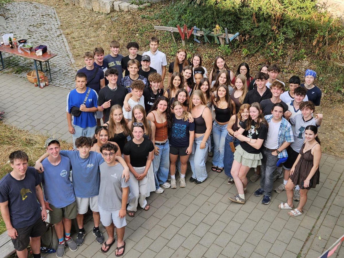 The German-American exchange group together one last time during their farewell dinner. (Photo via Benjamin McPherson)